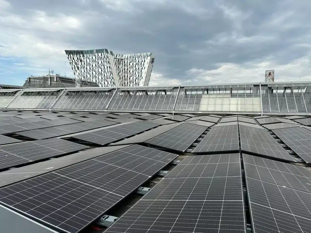 NRGreen solceller på taget hos Bellagroup